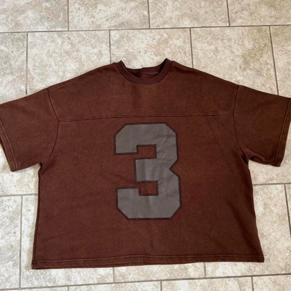 Brown cropped sweat tee with